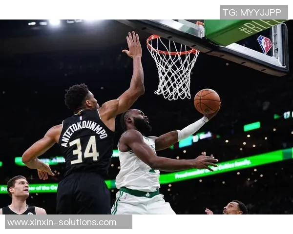 东部半决赛激战正酣雄鹿与凯尔特人争夺晋级名额的精彩对决